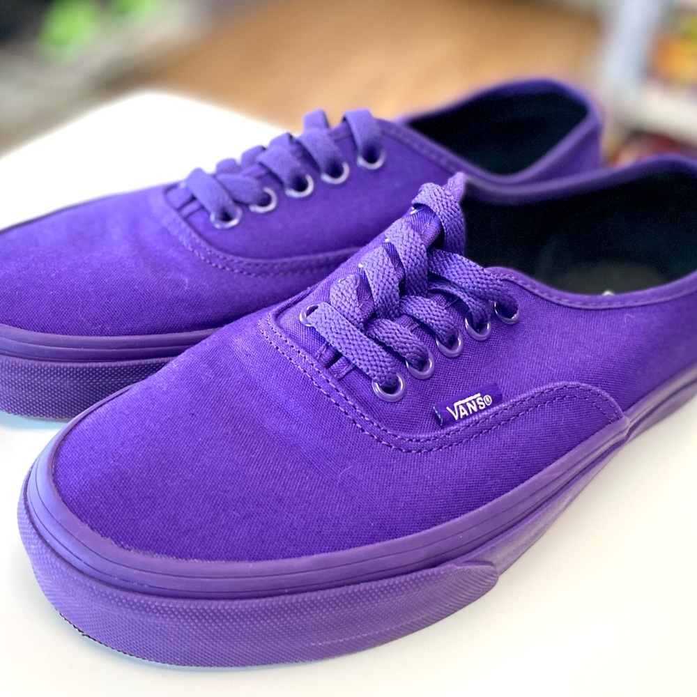 Van’s Men Size 7.5 Women Size 9